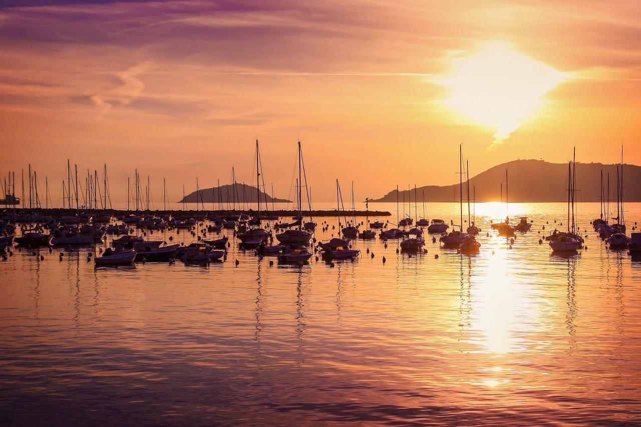 Affittacamere La Baia Di Lerici Exterior foto
