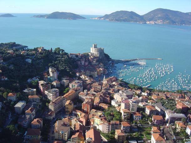 Affittacamere La Baia Di Lerici Exterior foto
