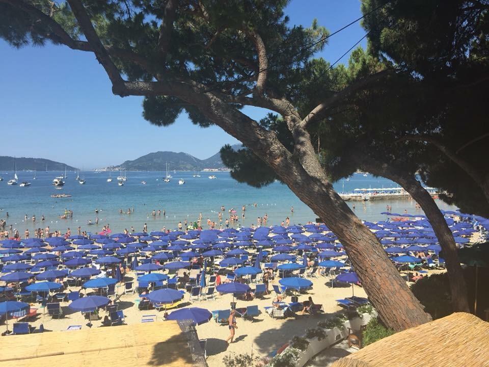 Affittacamere La Baia Di Lerici Exterior foto